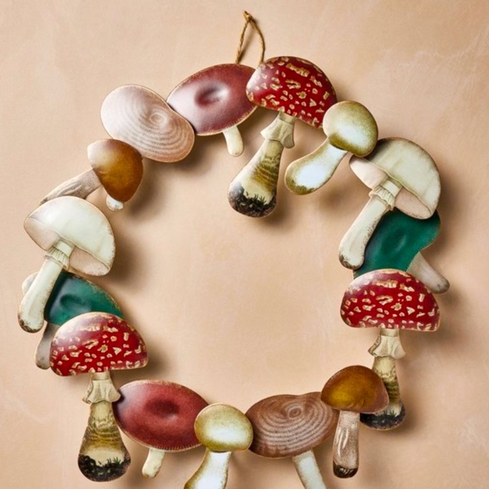 John Derian mushroom wreath - Picture 7 of 7